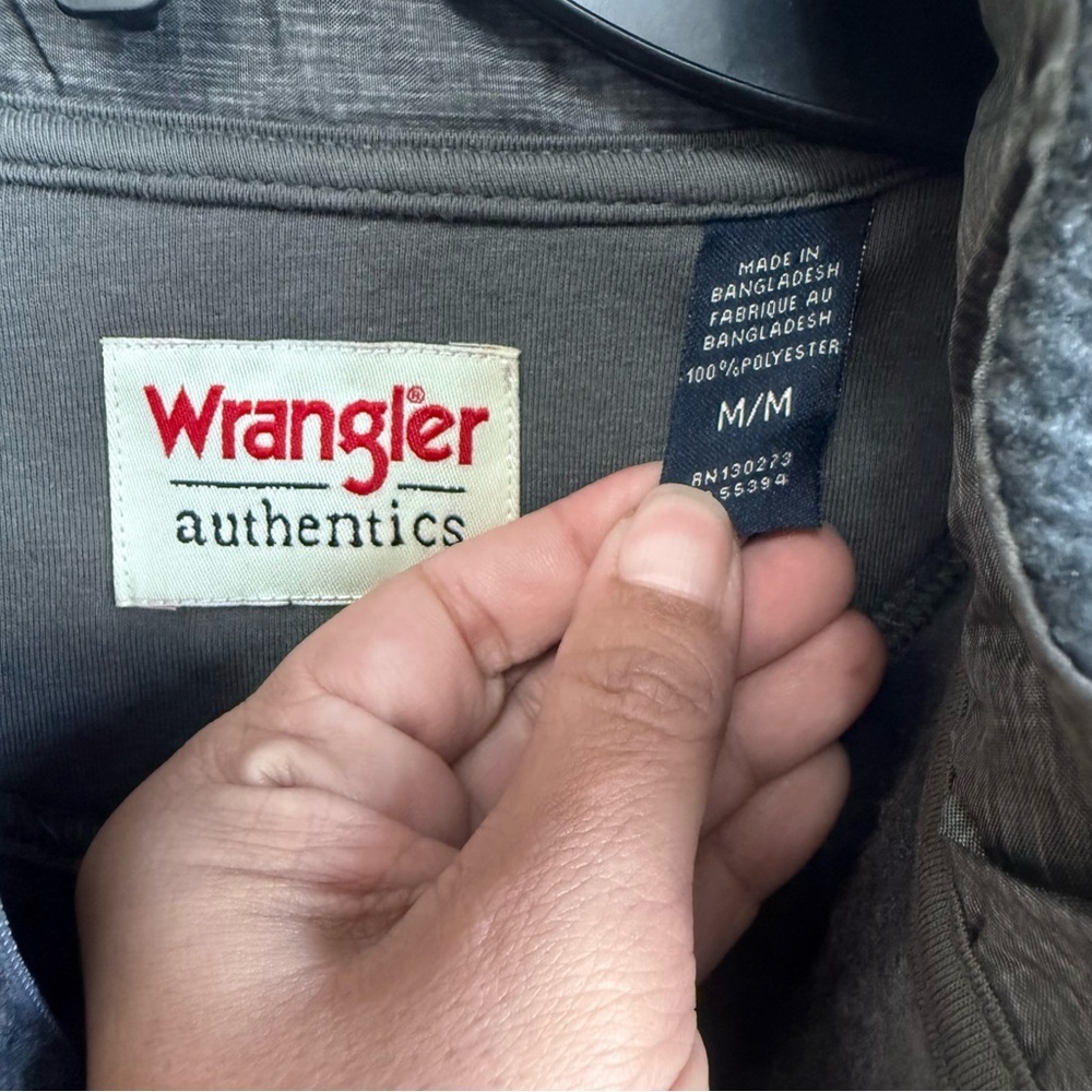 Wrangler Gray & Black Checkered Sherpa Pullover Jacket Medium Cozy Fleece - Picture 5 of 7